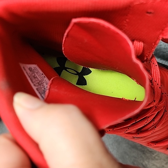 Under Armour Men's Football Cleats - Picture 13 of 13